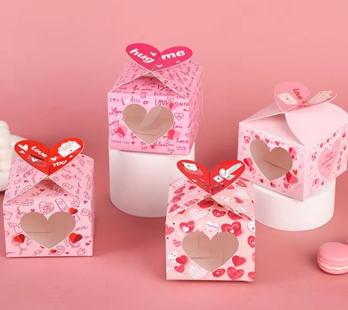 Love Heart Open Window Gift Box