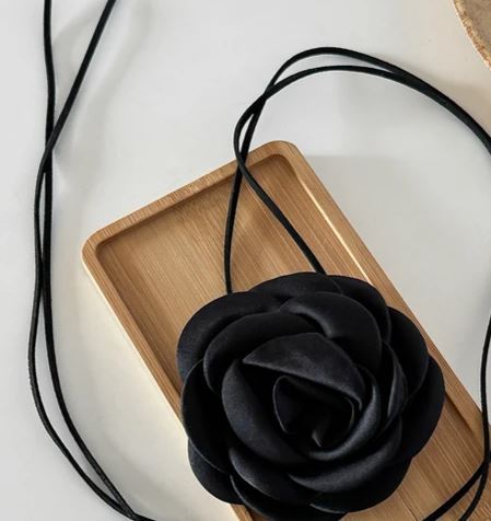 Flower Choker