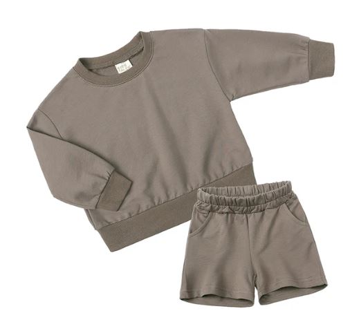 Jumper & Shorts with Pockets