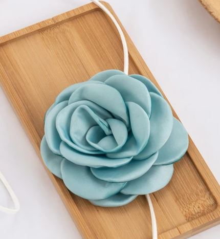 Flower Choker